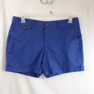 Like new Dockers chino shorts size 12 petite